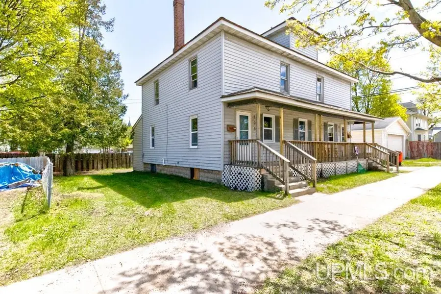 211 S 14th, Escanaba, MI 49829 - #2