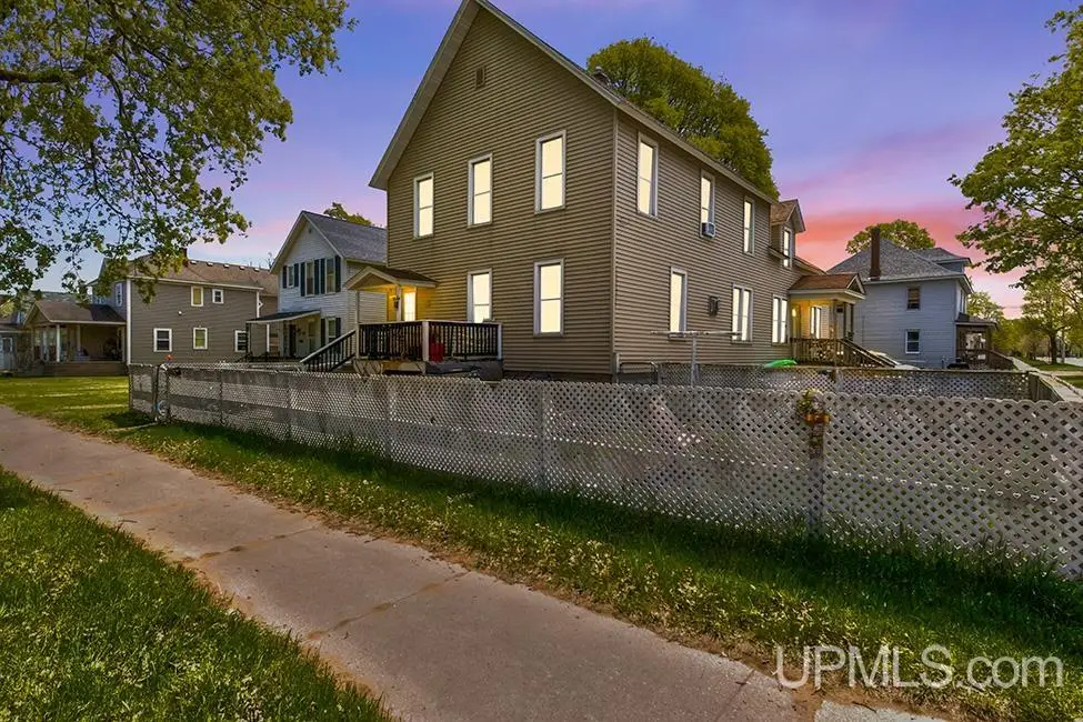 1321 S 1st, Escanaba, MI 49829 - #1