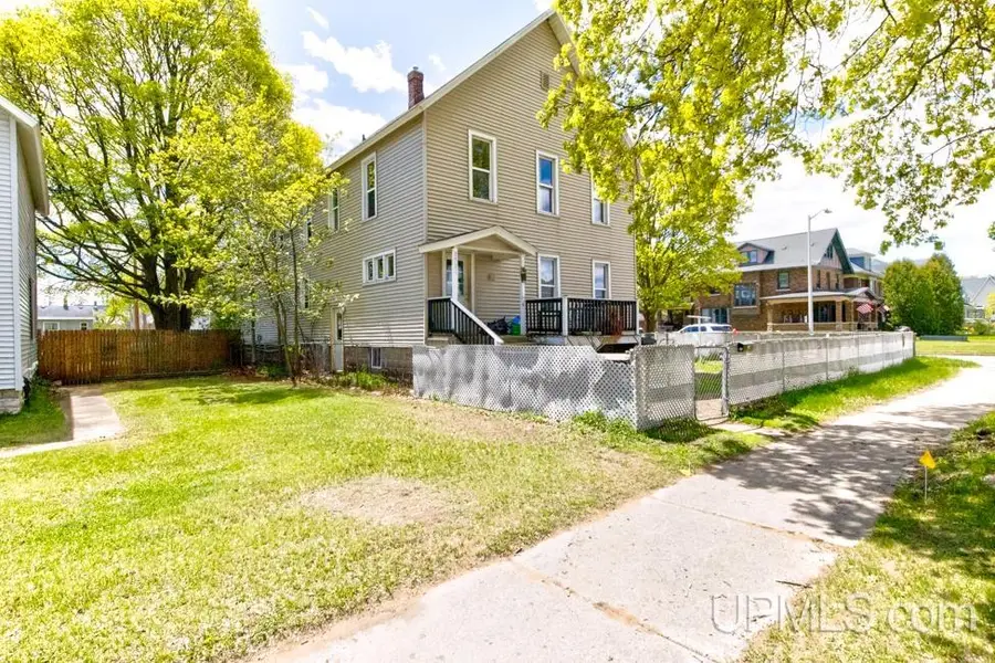 1321 S 1st, Escanaba, MI 49829 - #3