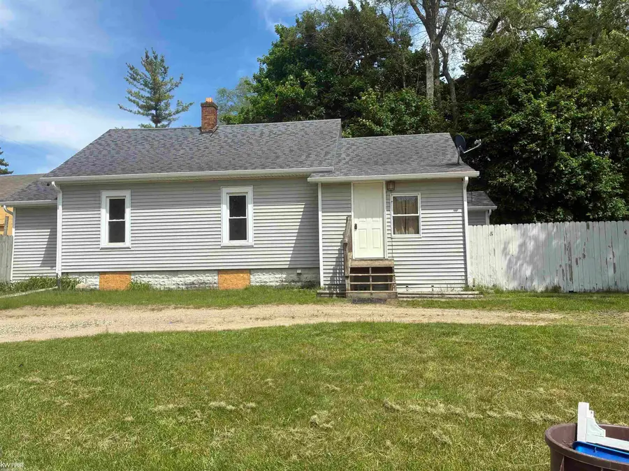 2222 Francisco, Flushing, MI 48433 - #2