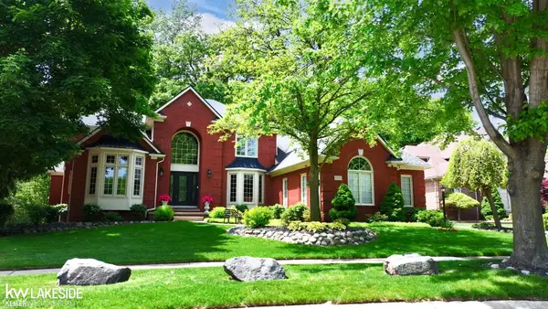 54213 Flamingo, Utica, MI 48315