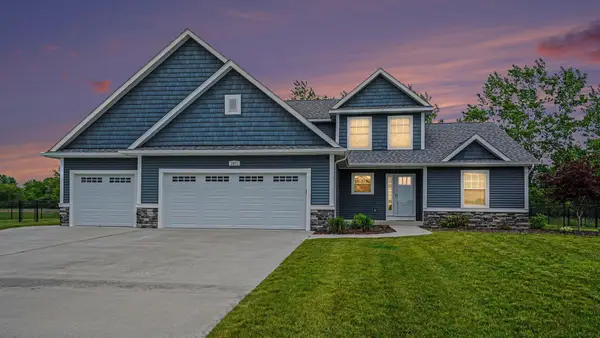 1851 Lawson, Essexville, MI 48732