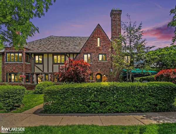 286 Rivard, Grosse Pointe, MI 48230