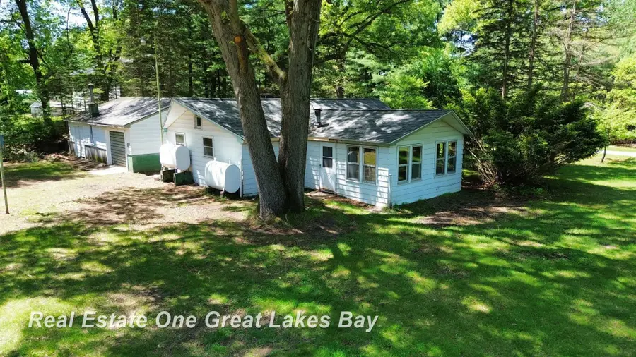 11075 Spencer, Saint Charles, MI 48655 - #2