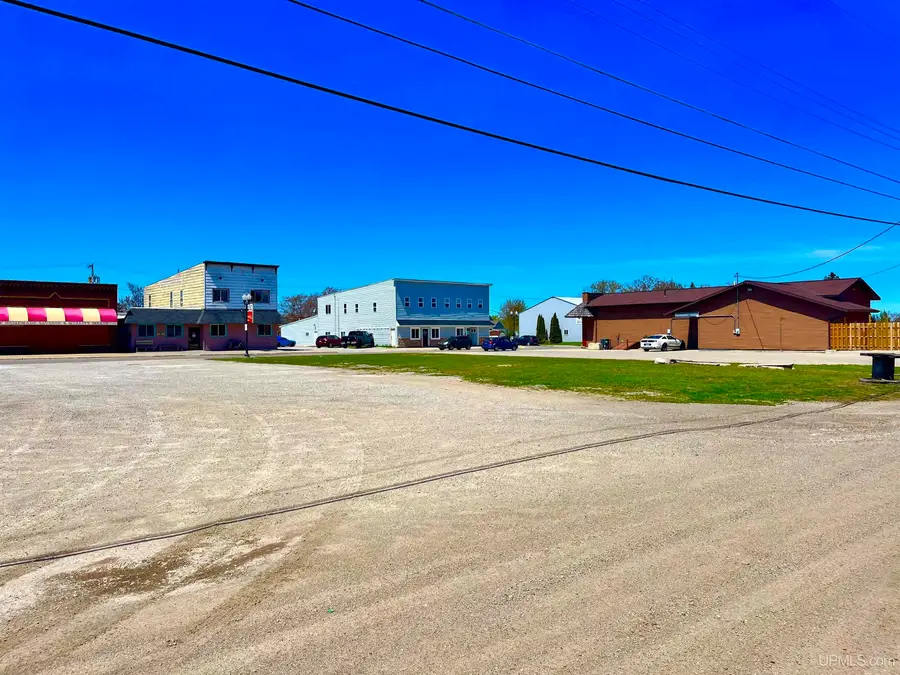 1518 & 1522 Sheridan, Escanaba, MI 49829 - #3