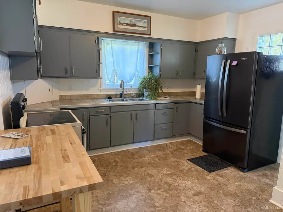 141 E Harding, Ironwood, MI 49938 - #3