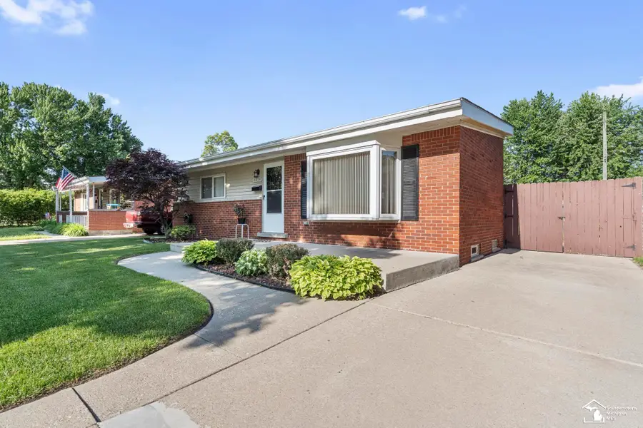 8214 Gulley, Taylor, MI 48180 - #2