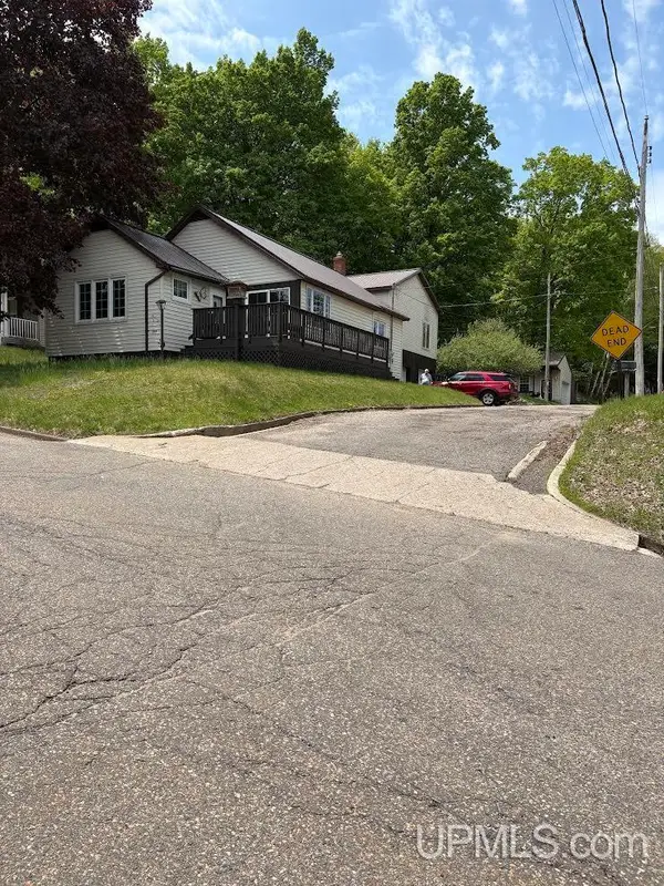 225 Maple, Niagara C-WI, WI 54151