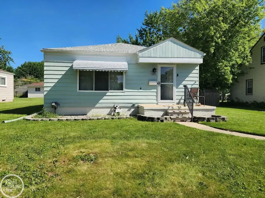 17901 Peters, Roseville, MI 48066 - #2