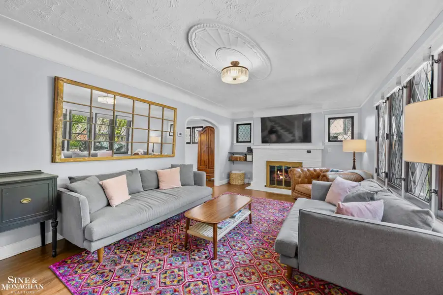 1231 Grayton, Grosse Pointe Park, MI 48230 - #2