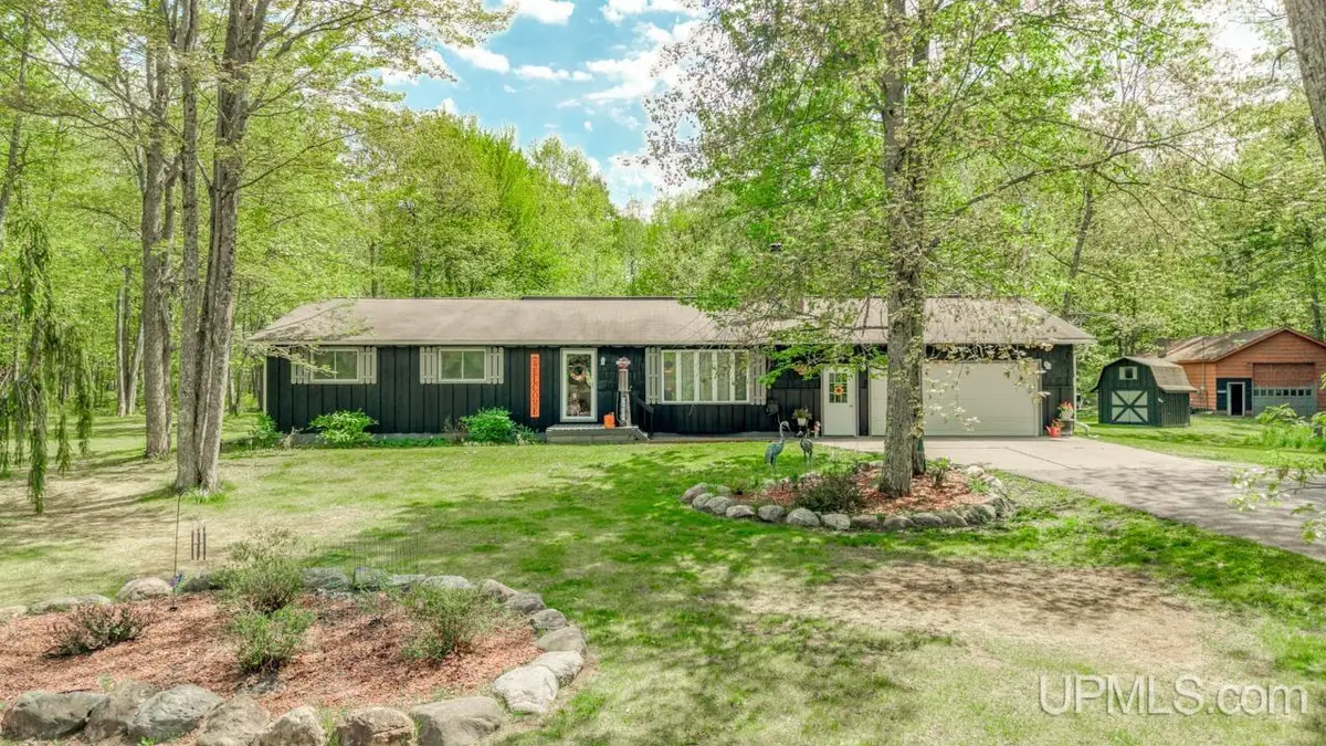 W8071 Old Carney Lake, Iron Mountain, MI 49801 - #1
