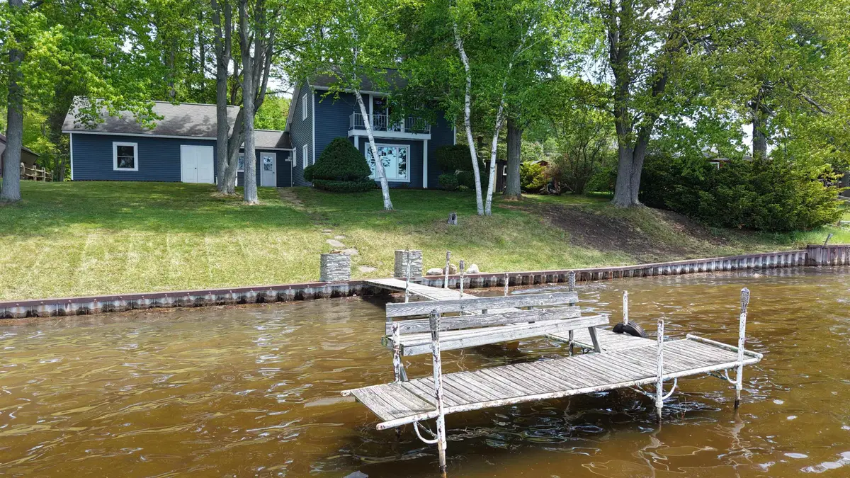 2669 N Lakeview, Sanford, MI 48657 - #1