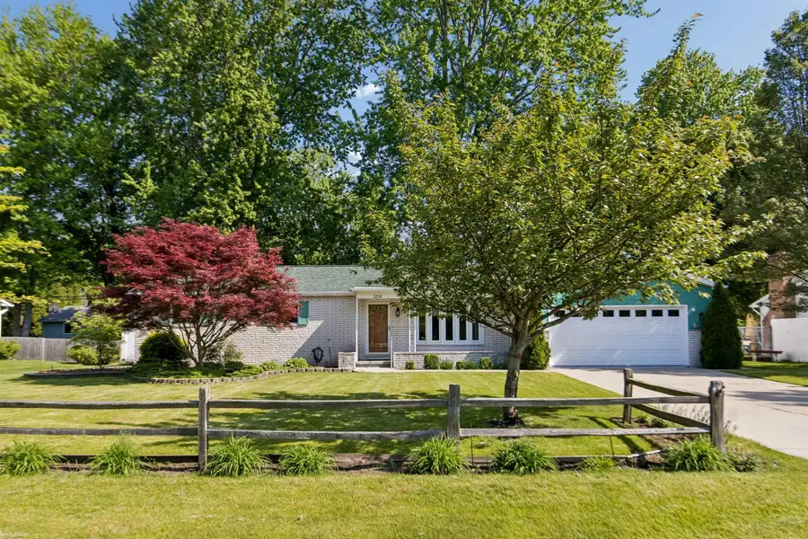 3238 S Shoreview, Fort Gratiot, MI 48059 - #2