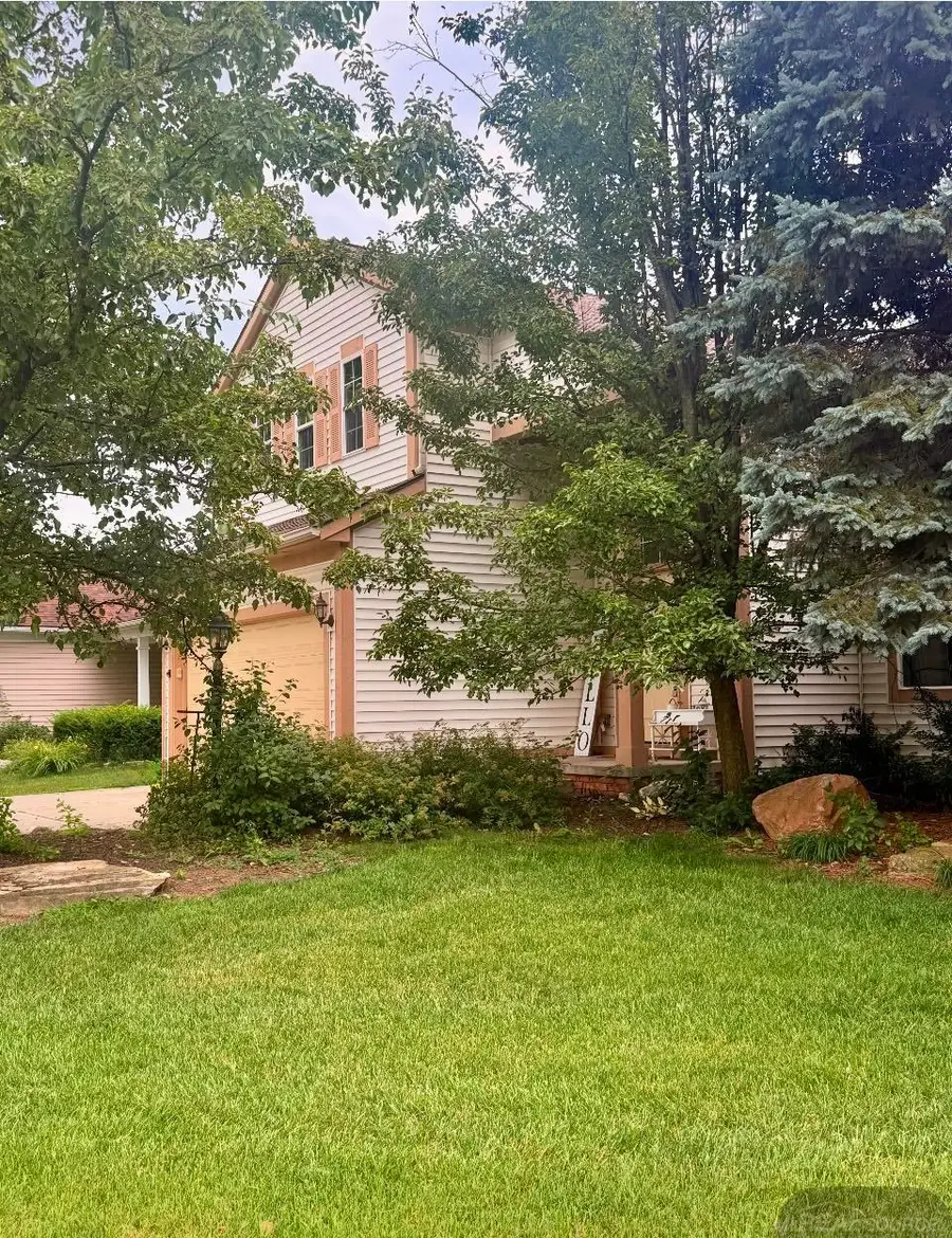 5137 Sandalwood Circle, Grand Blanc, MI 48439 - #3