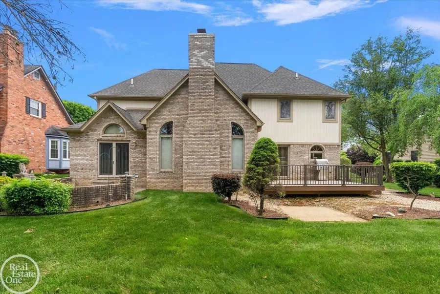 56688 Portsmouth, Shelby, MI 48316 - #3