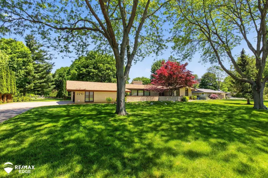 2210 N Sycamore, Burton, MI 48509 - #2