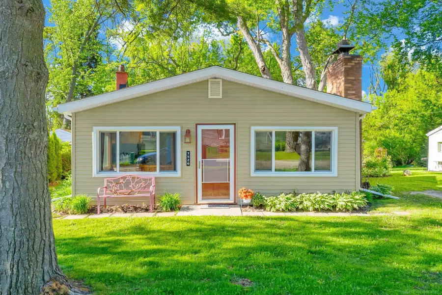 7526 Elmwood, Lexington, MI 48450 - #2