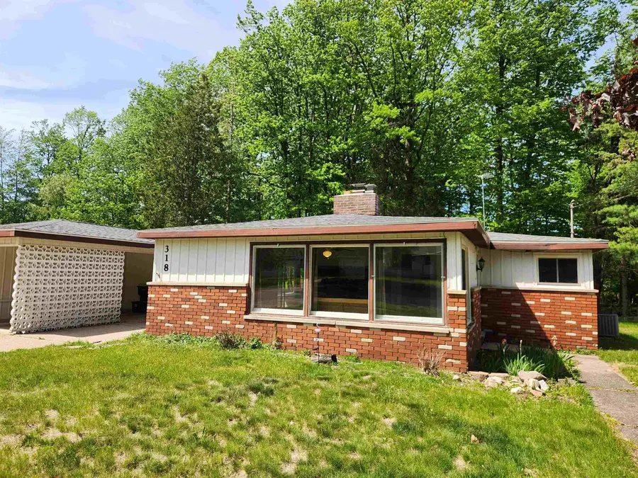 318 John, Clare, MI 48617 - #2