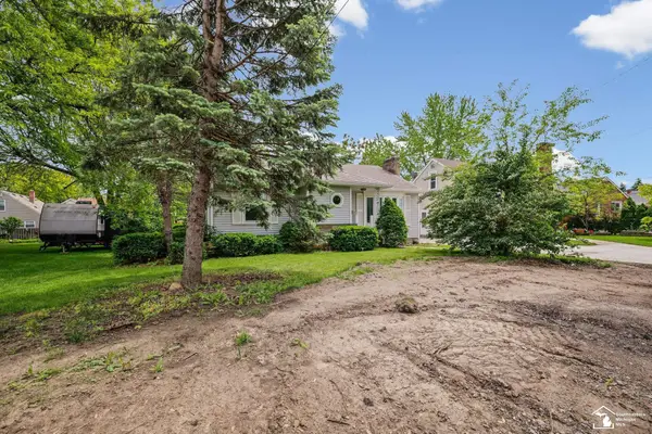15524 Parkwood, Monroe, MI 48161