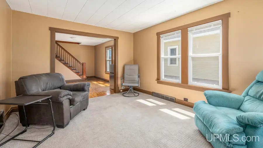 121 Newton, Kingsford, MI 49802 - #3