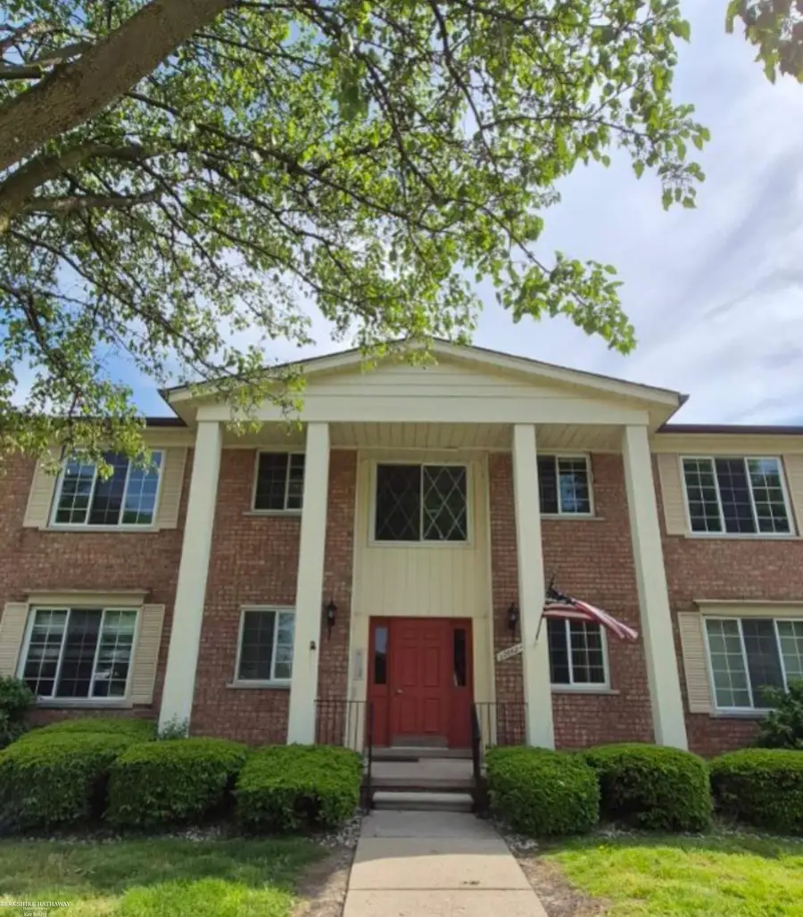 22870 E 9 Mile, Saint Clair Shores, MI 48080 - #2