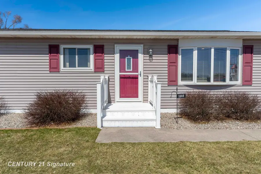 1600 Hotchkiss, Freeland, MI 48623 - #2