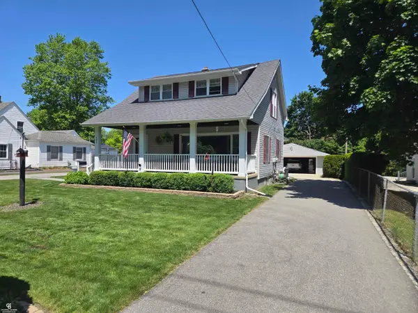 402 Park, Yale, MI 48097