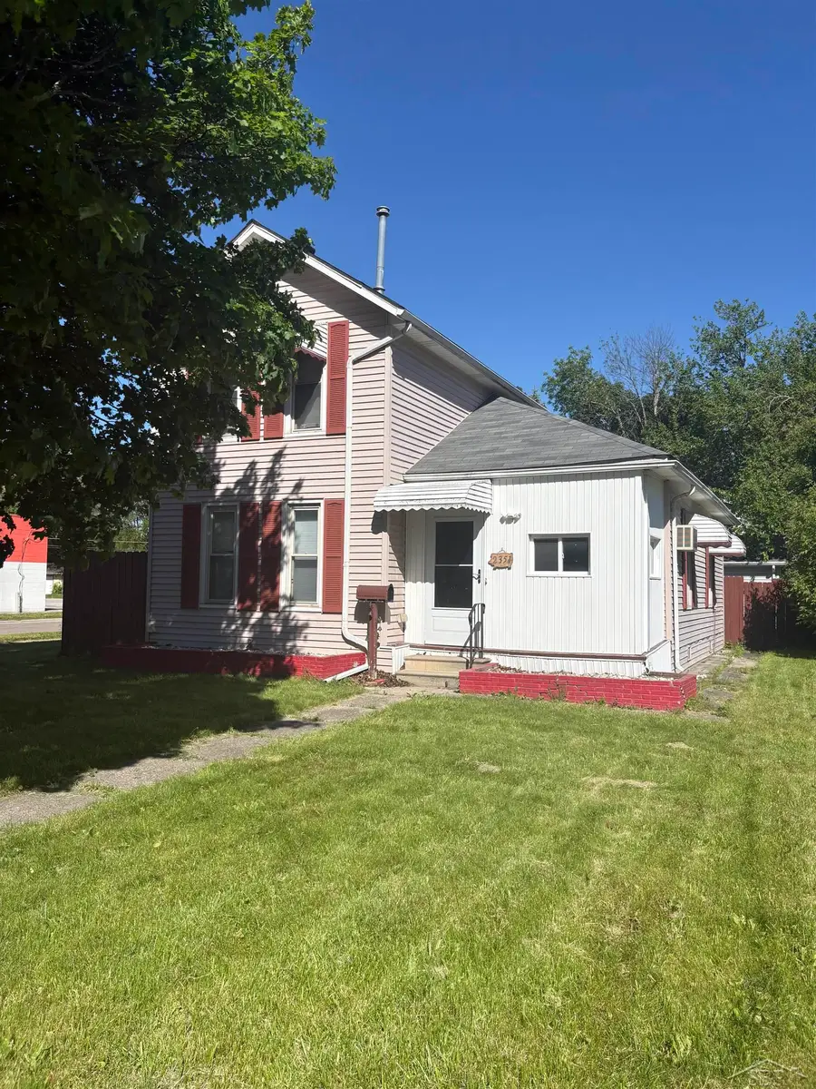 2351 S Michigan, Saginaw, MI 48602 - #2