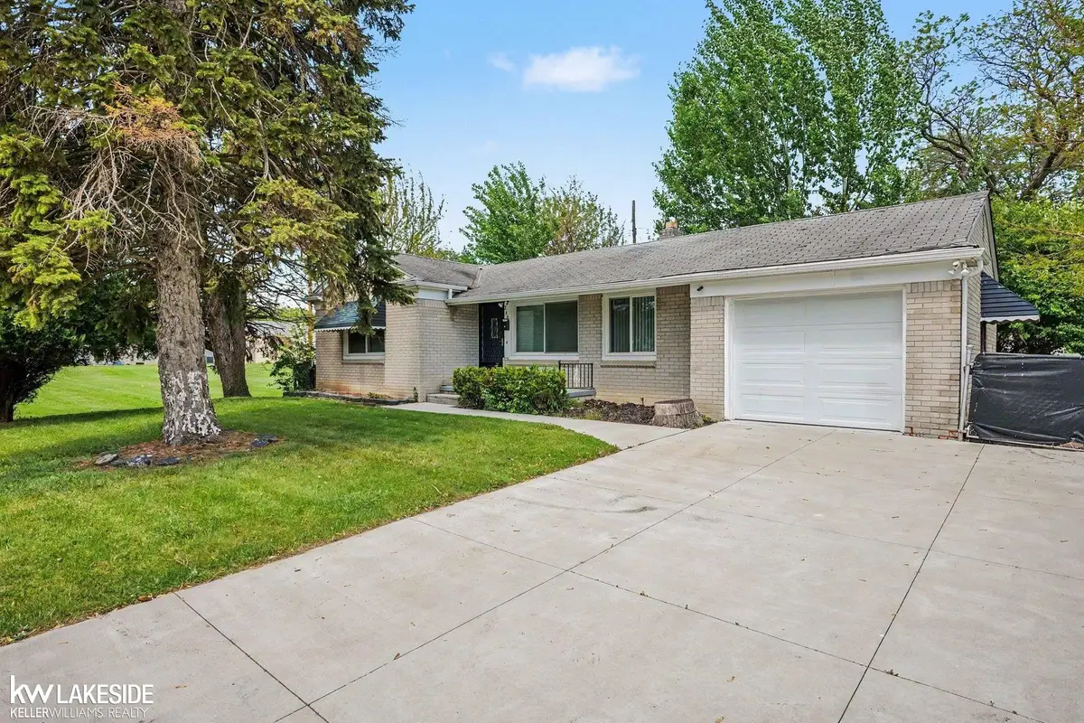 245 N Broadway, Mount Clemens, MI 48043 - #1