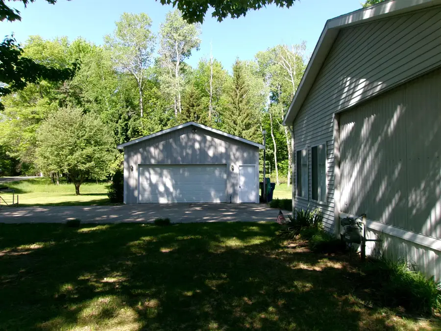2960 Pinecroft, Lake, MI 48632 - #3