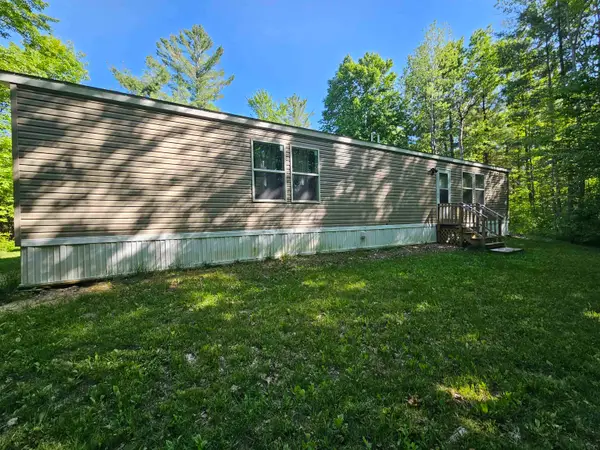 4985 Wilson, Harrison, MI 48625