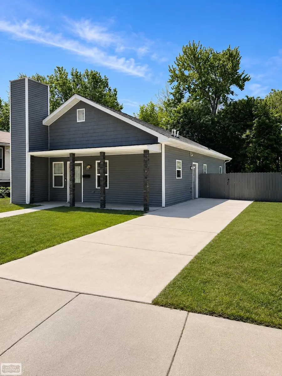 403 Voorheis, Pontiac, MI 48341 - #2