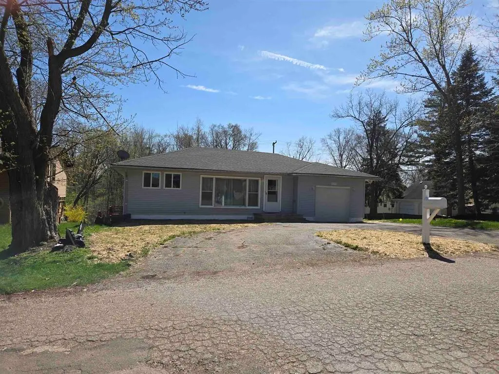 6777 Dandison, West Bloomfield, MI 48324 - #1