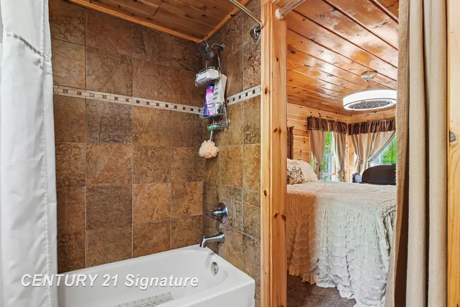 5757 Oak, Rose City, MI 48654 - #3