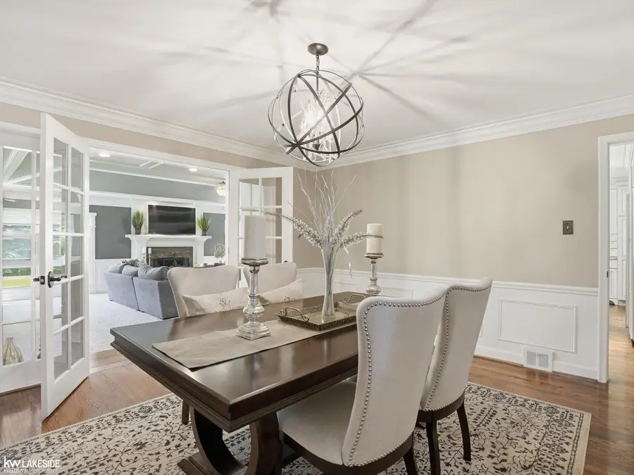 643 Lochmoor, Grosse Pointe Woods, MI 48236 - #3