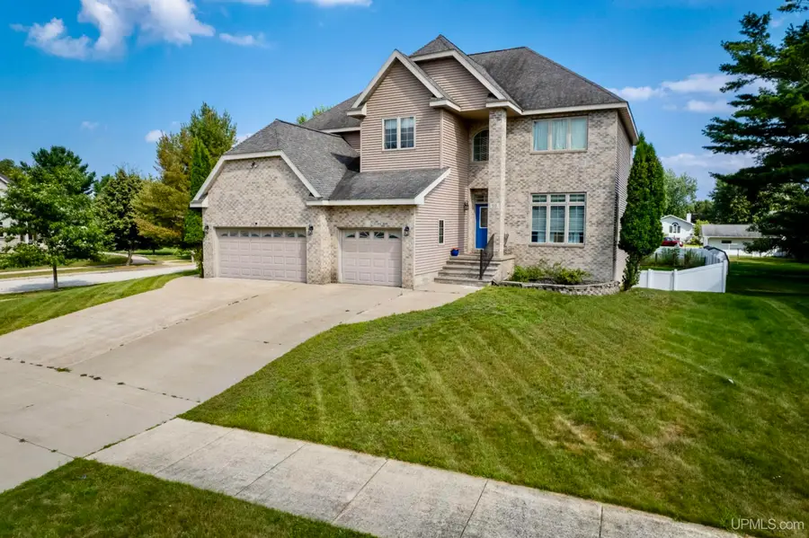 513 S 32nd, Escanaba, MI 49829 - #2