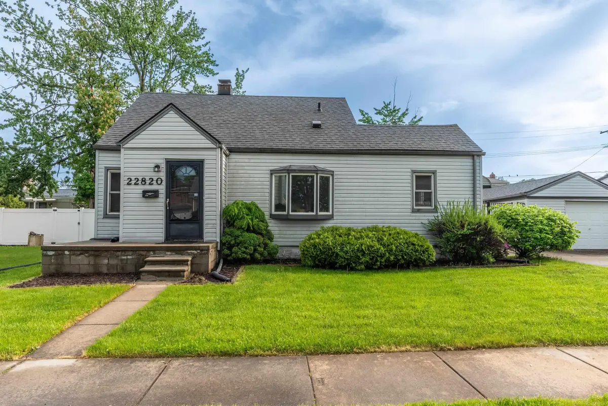 22820 Pleasant, Saint Clair Shores, MI 48080 - #1