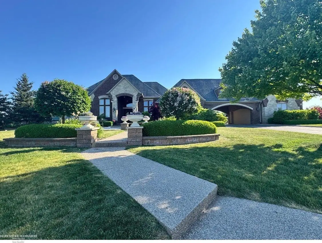 67729 Seven Lakes, Washington Township, MI 48095 - #1