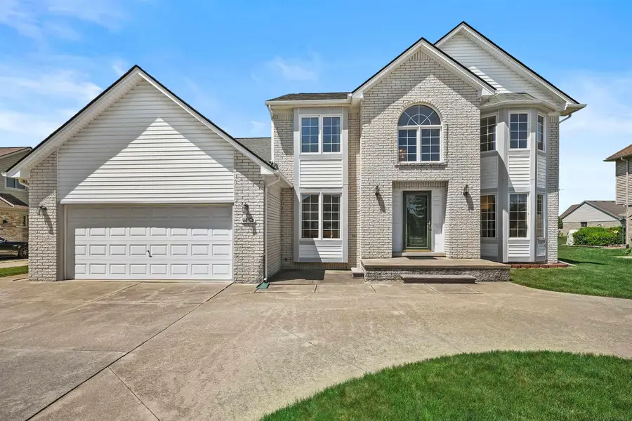 46325 Glen Eagle, Utica, MI 48315 - #2