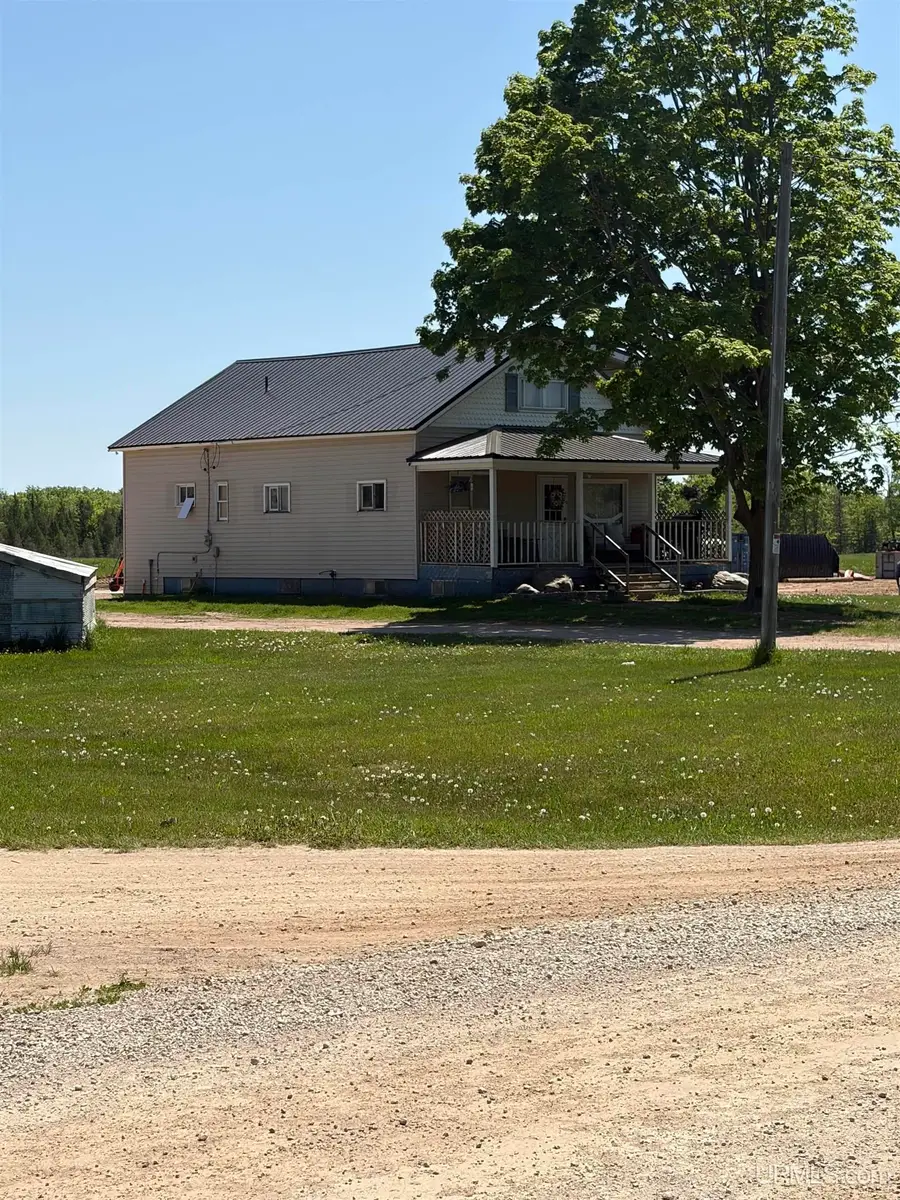 6980 E Lane, Bark River, MI 49807 - #2