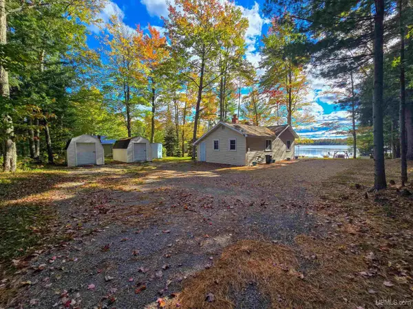 11573 County Road 440, Wetmore, MI 49895