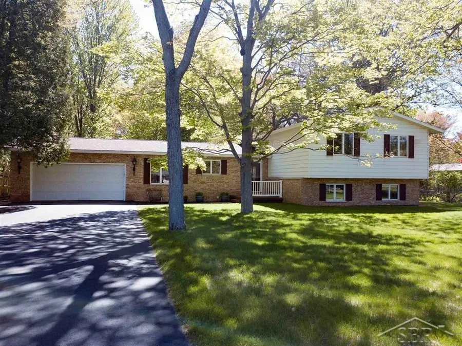 723 S Osborne, Midland, MI 48640 - #2