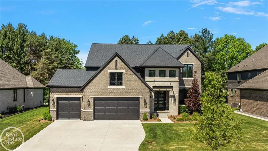 52801 Royal Park #Unit 6, Shelby, MI 48315 - #2