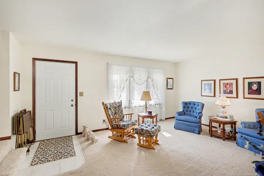 2861 Wurtzel Drive West, Freeland, MI 48623 - #3