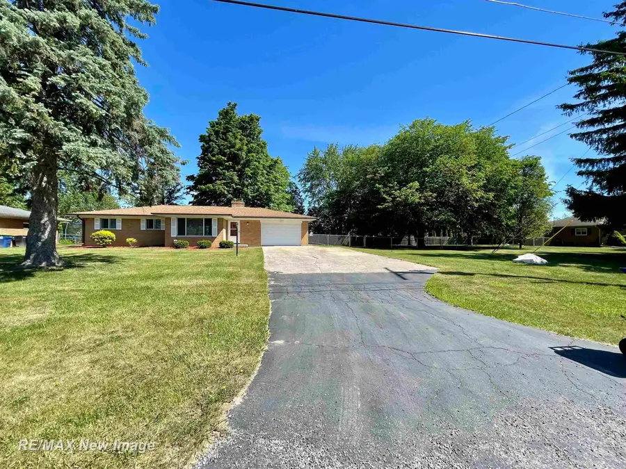 3192 Luther, Saginaw, MI 48603 - #2
