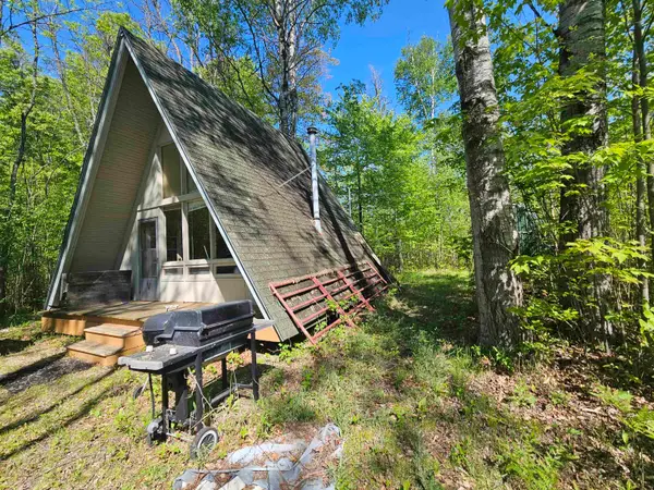 5350 Cranberry Lake, Harrison, MI 48625