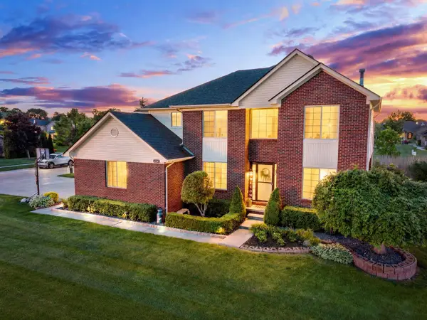 52047 Copper Creek, Chesterfield, MI 48047
