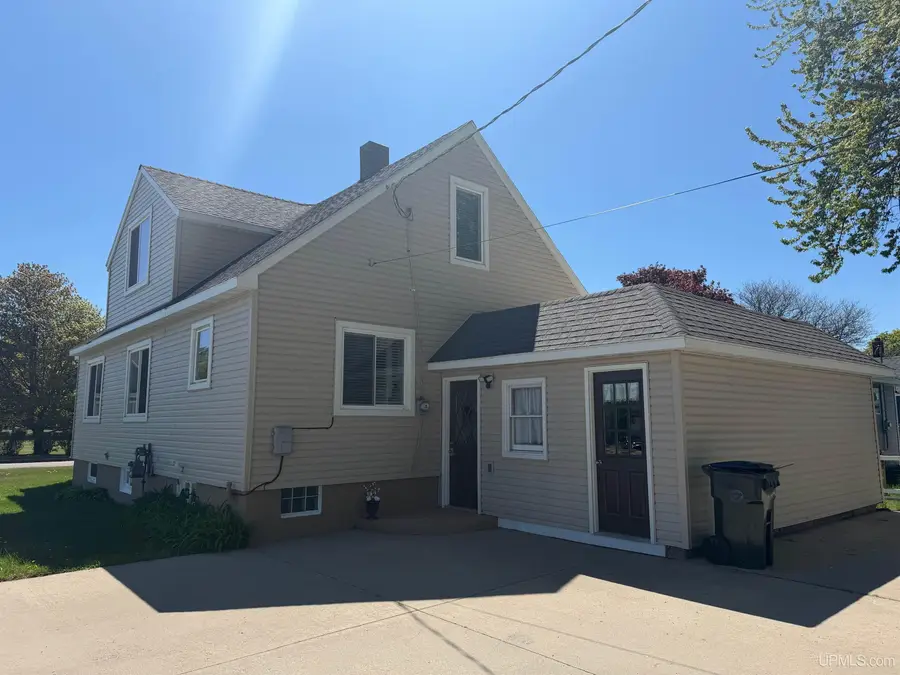 200 S 22, Escanaba, MI 49829 - #3