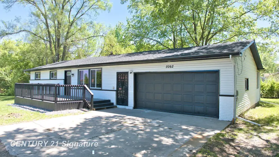 5062 Akron, Saginaw, MI 48601 - #3