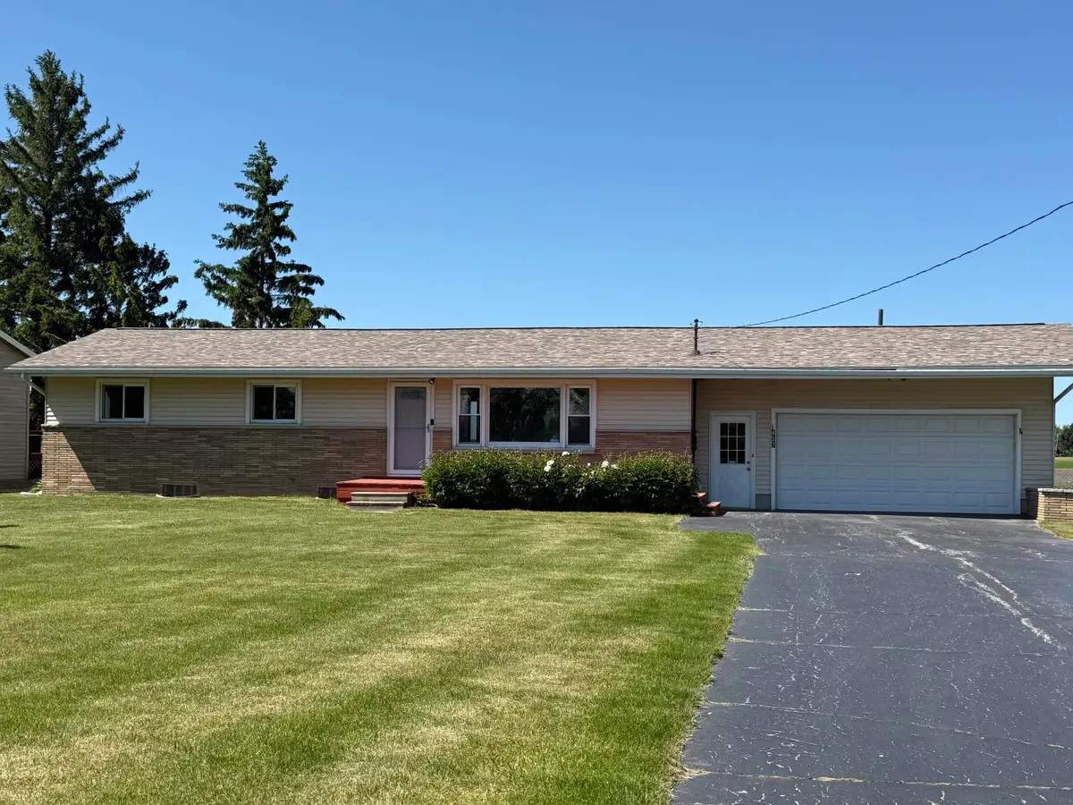 457 E Center, Essexville, MI 48732 - #1